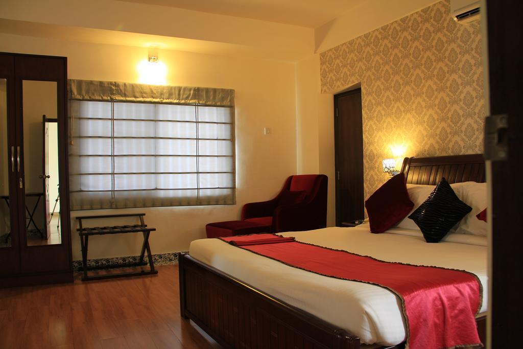 Orchid Suites - A Boutique Hotel Bangalore Off Residency Road Exterior photo
