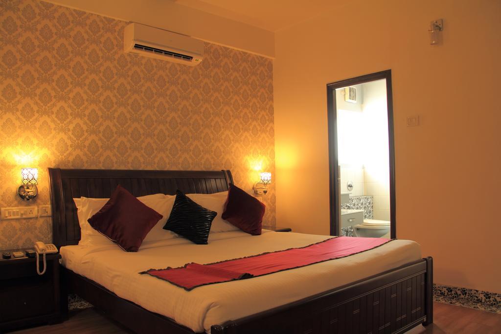 Orchid Suites - A Boutique Hotel Bangalore Off Residency Road Exterior photo