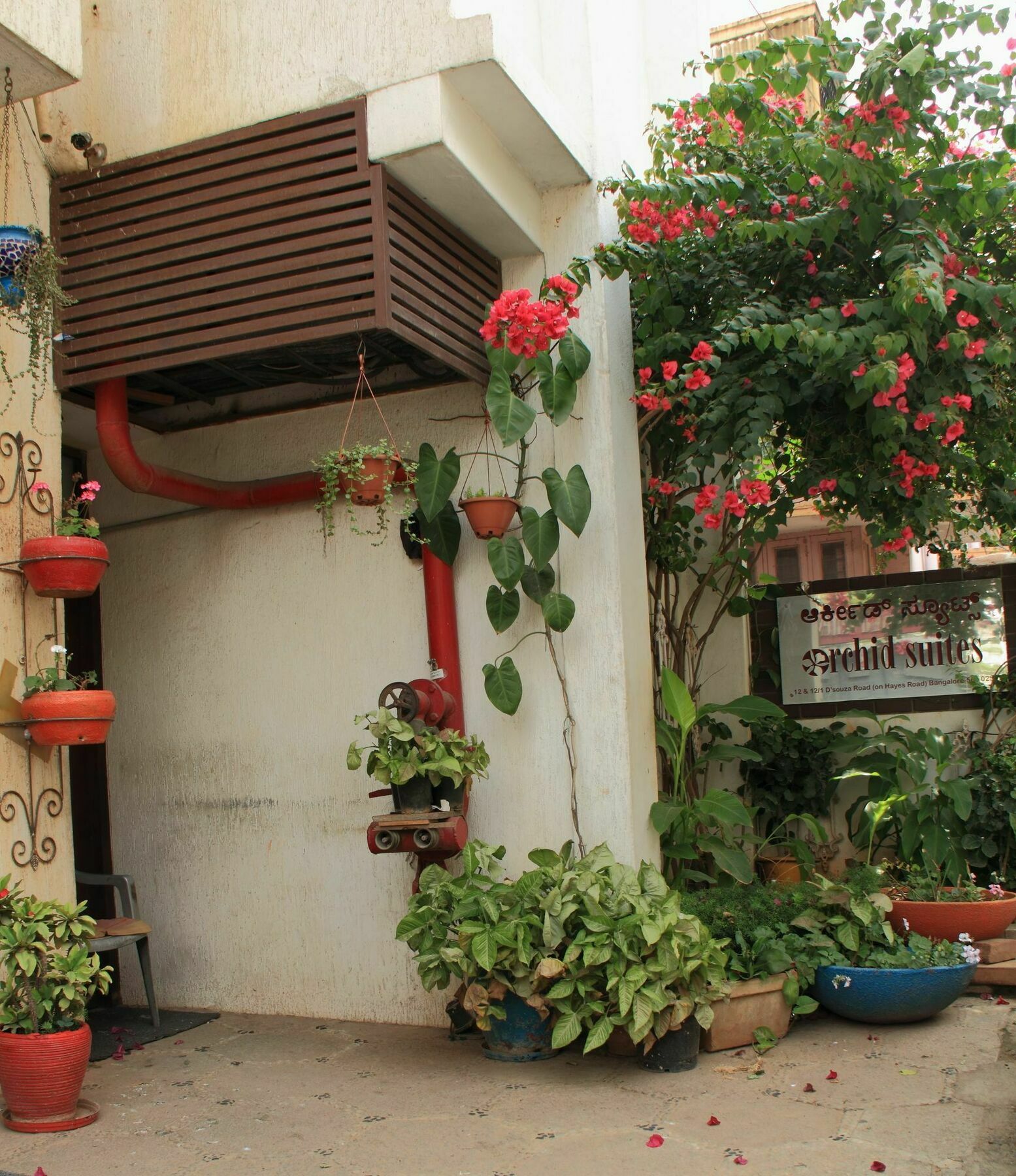 Orchid Suites - A Boutique Hotel Bangalore Off Residency Road Exterior photo